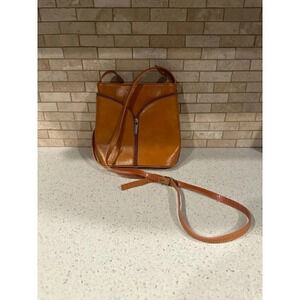 Vera pelle leather crossbody bag,‎ back zip  ,top zip and front pocket  117